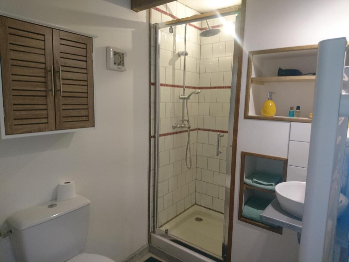 Le Petit Pays Apartment Montgivray Ngoại thất bức ảnh